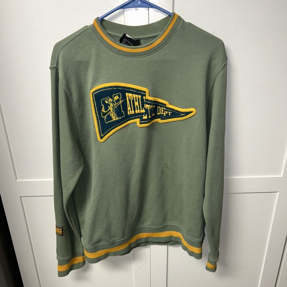 Nike Sportswear 1972 Club Fleece Longsleeve Shirt Size Small Athletic Department